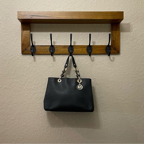 Michael Kors- Cynthia medium black satchel- 30S3TCYS2L - Picture 4 of 11